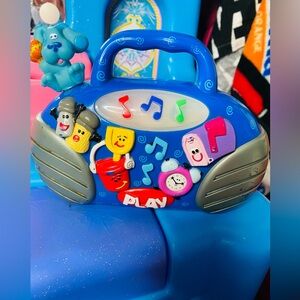 Y2k vintage blues clues boom box toy
